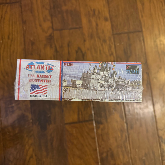 ATLANTIS M8294 USS RAMSEY DEG-2 GUIDED MISSLE DESTROYER MODEL KIT-NIB-1:311 - Picture 6 of 9